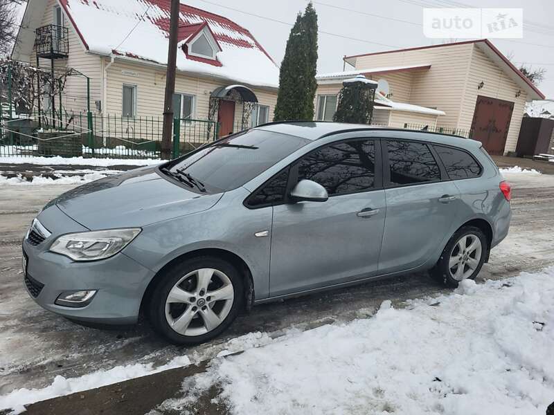 Opel Astra 2010