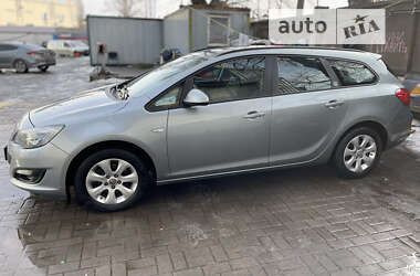 Универсал Opel Astra 2015 в Киеве