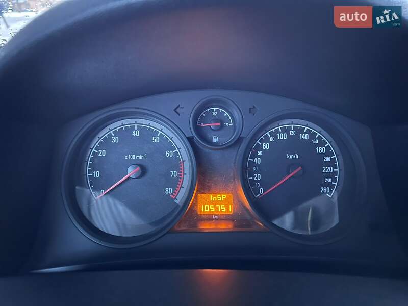 Хэтчбек Opel Astra 2013 в Дрогобыче