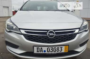 Універсал Opel Astra 2017 в Снятині