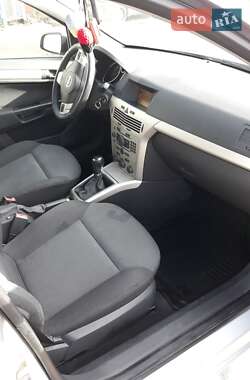 Универсал Opel Astra 2007 в Белой Церкви