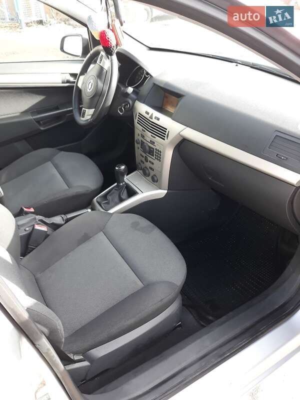 Универсал Opel Astra 2007 в Белой Церкви