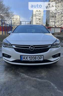 Універсал Opel Astra 2017 в Харкові