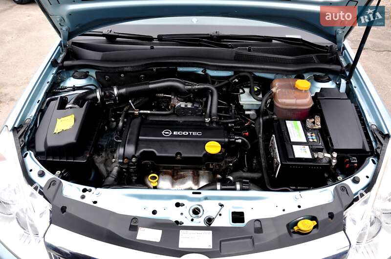 Хэтчбек Opel Astra 2009 в Львове фото 2 Хэтчбек Opel Astra 2009 в Львове