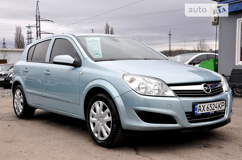 Хэтчбек Opel Astra 2009 в Львове