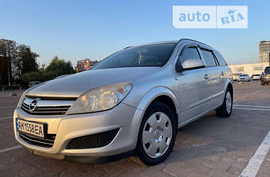 Універсал Opel Astra 2008 в Житомирі