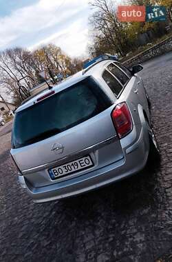 Универсал Opel Astra 2009 в Бережанах