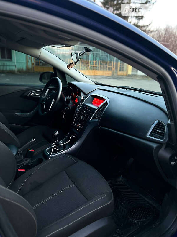 Универсал Opel Astra 2013 в Дрогобыче фото 10 Универсал Opel Astra 2013 в Дрогобыче