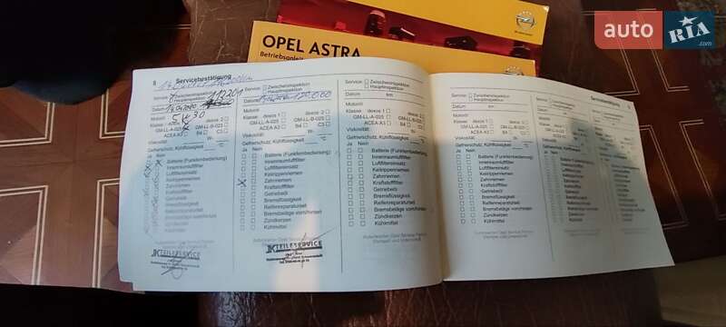 Универсал Opel Astra 2012 в Киеве