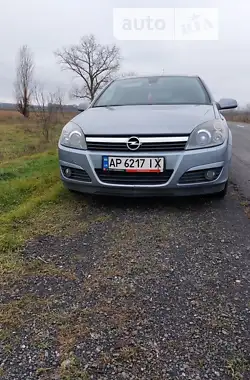 Opel Astra 2004