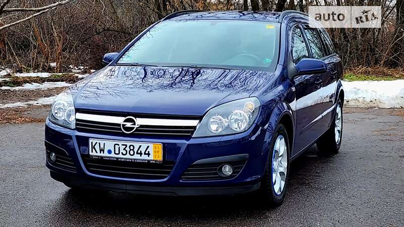 Универсал Opel Astra 2006 в Полтаве