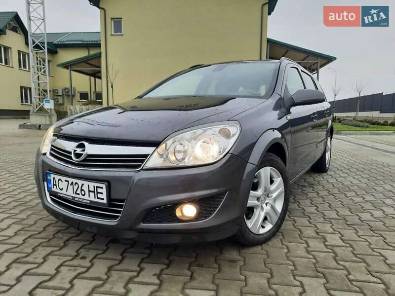Универсал Opel Astra 2008 в Луцке