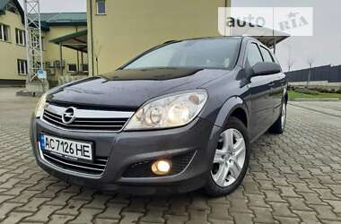 Універсал Opel Astra 2008 в Луцьку