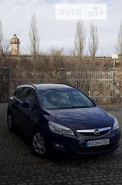 Универсал Opel Astra 2012 в Запорожье