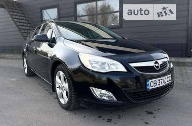 Універсал Opel Astra 2012 в Прилуках