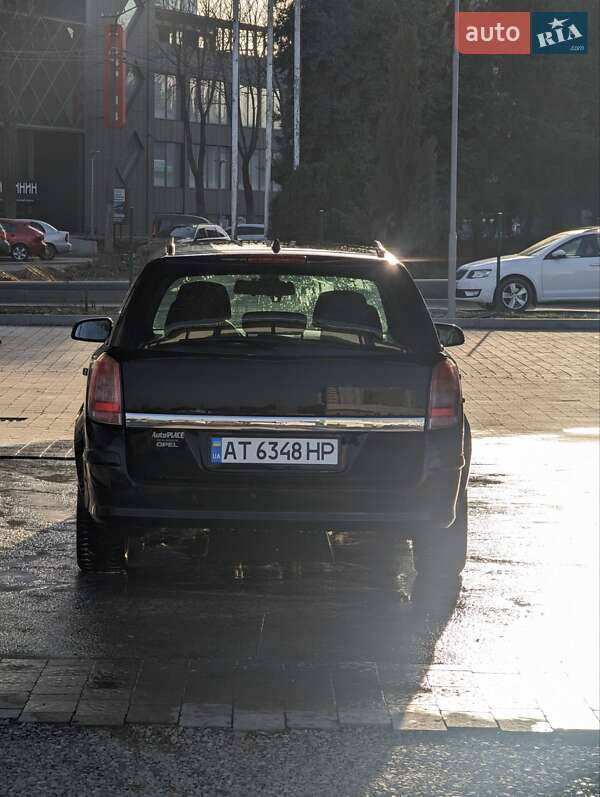 Універсал Opel Astra 2008 в Івано-Франківську