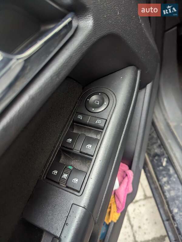 Універсал Opel Astra 2008 в Івано-Франківську