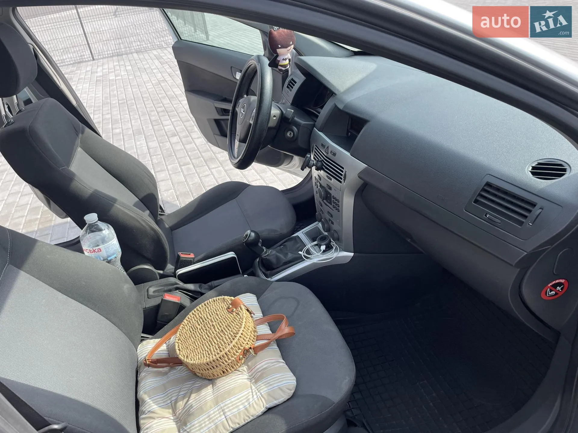 2011 Opel Astra - мініатюра 16