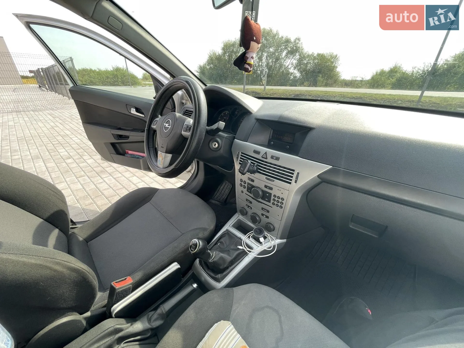 2011 Opel Astra - мініатюра 21