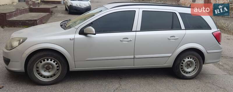 Універсал Opel Astra 2006 в Тетієві