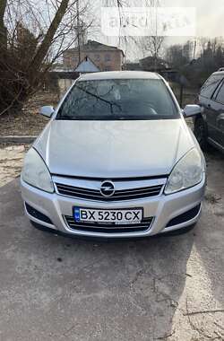 Хэтчбек Opel Astra 2008 в Чернигове