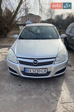 Хэтчбек Opel Astra 2008 в Чернигове