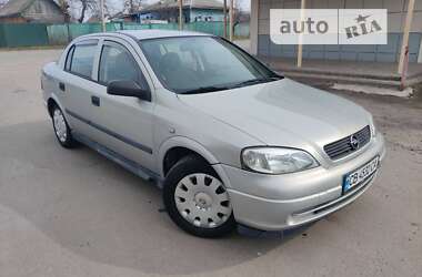 Седан Opel Astra 2005 в Нежине