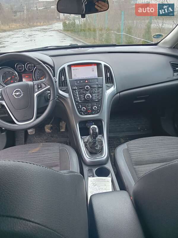 Универсал Opel Astra 2015 в Львове фото 12 Универсал Opel Astra 2015 в Львове
