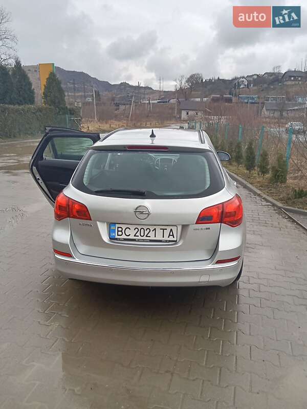 Универсал Opel Astra 2015 в Львове фото 83 Универсал Opel Astra 2015 в Львове