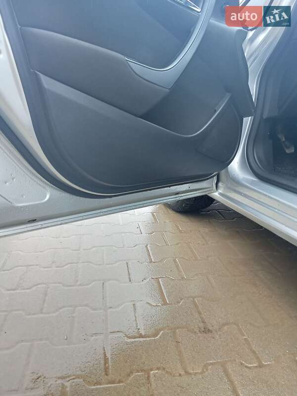 Универсал Opel Astra 2015 в Львове фото 87 Универсал Opel Astra 2015 в Львове