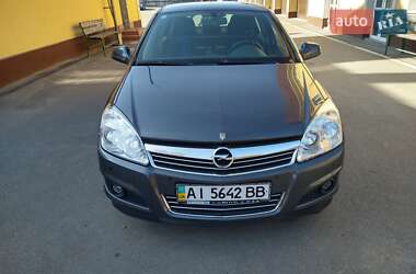 Седан Opel Astra 2012 в Боярці