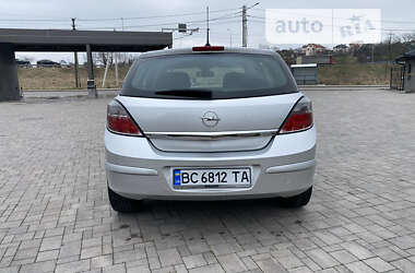 Хэтчбек Opel Astra 2007 в Львове