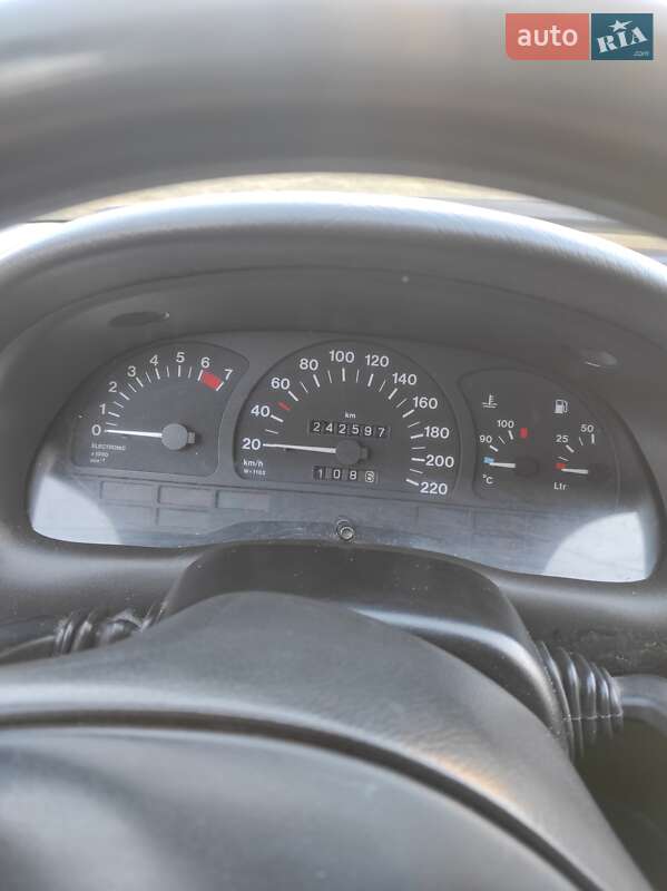 Седан Opel Astra 1995 в Харкові