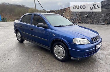 Седан Opel Astra 2006 в Тернополе