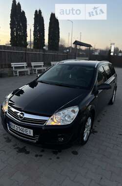 Универсал Opel Astra 2009 в Хмельницком