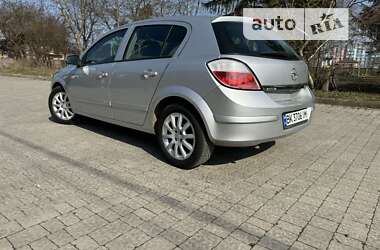 Хетчбек Opel Astra 2004 в Рівному