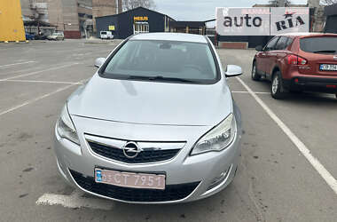 Хэтчбек Opel Astra 2010 в Нежине