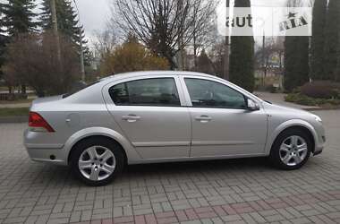 Седан Opel Astra 2009 в Тернополе