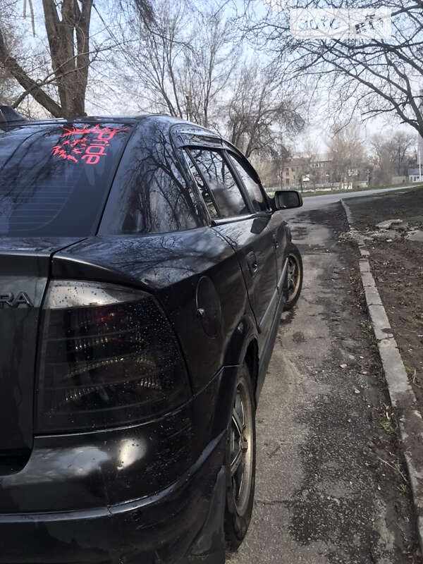 Хэтчбек Opel Astra 1999 в Каменском