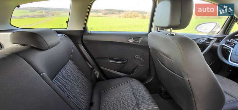 Универсал Opel Astra 2013 в Дрогобыче фото 17 Универсал Opel Astra 2013 в Дрогобыче