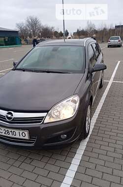 Универсал Opel Astra 2009 в Дрогобыче