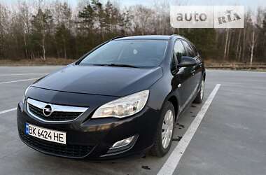 Універсал Opel Astra 2012 в Славуті