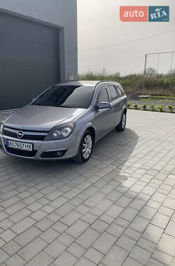 Универсал Opel Astra 2004 в 