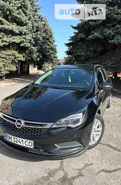 Универсал Opel Astra 2017 в Лубнах