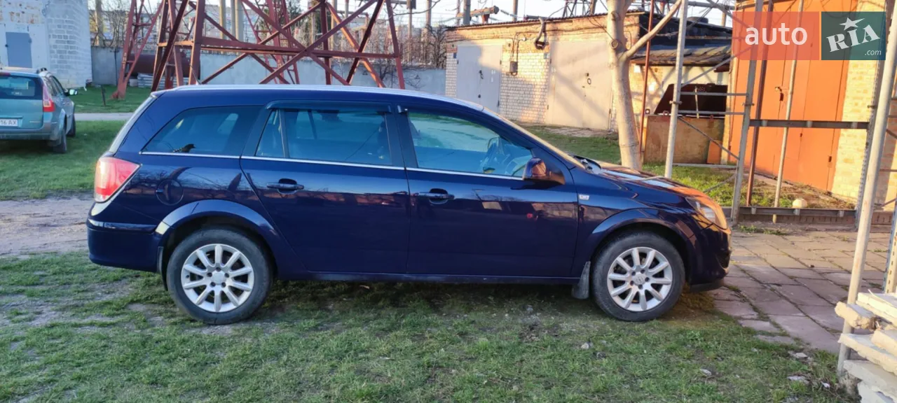 2011 Opel Astra - мініатюра 17