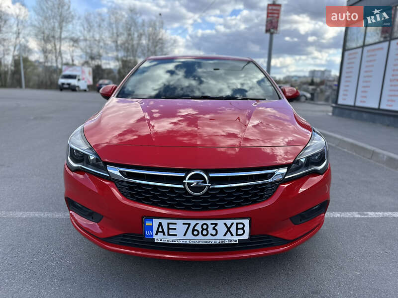 Хэтчбек Opel Astra 2016 в Днепре