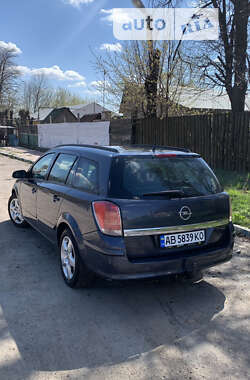 Универсал Opel Astra 2006 в Гайсине