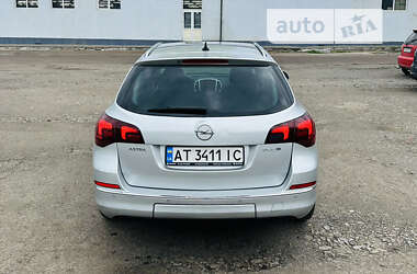 Універсал Opel Astra 2013 в Коломиї