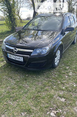 Универсал Opel Astra 2006 в Черновцах
