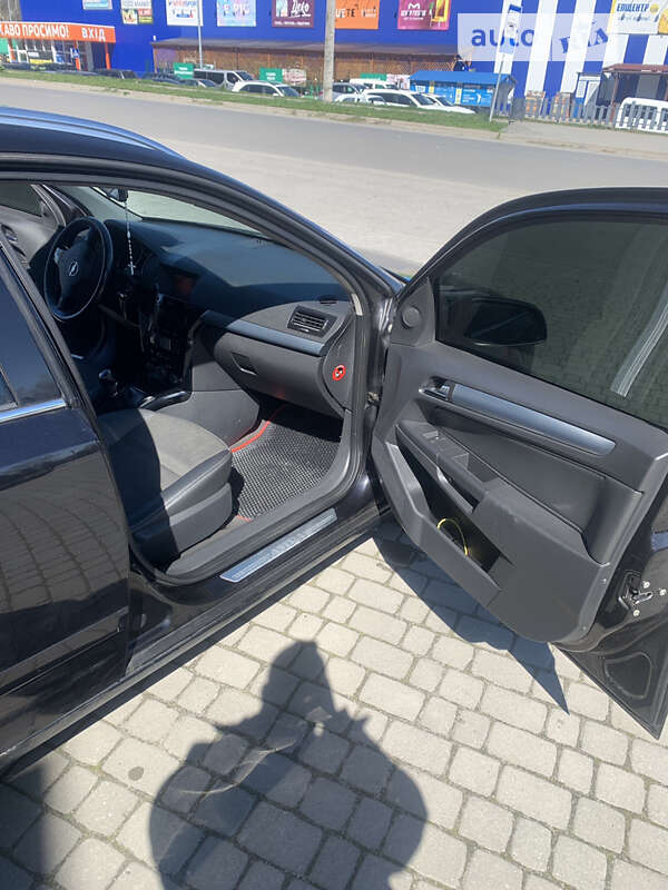 Универсал Opel Astra 2008 в Шепетовке